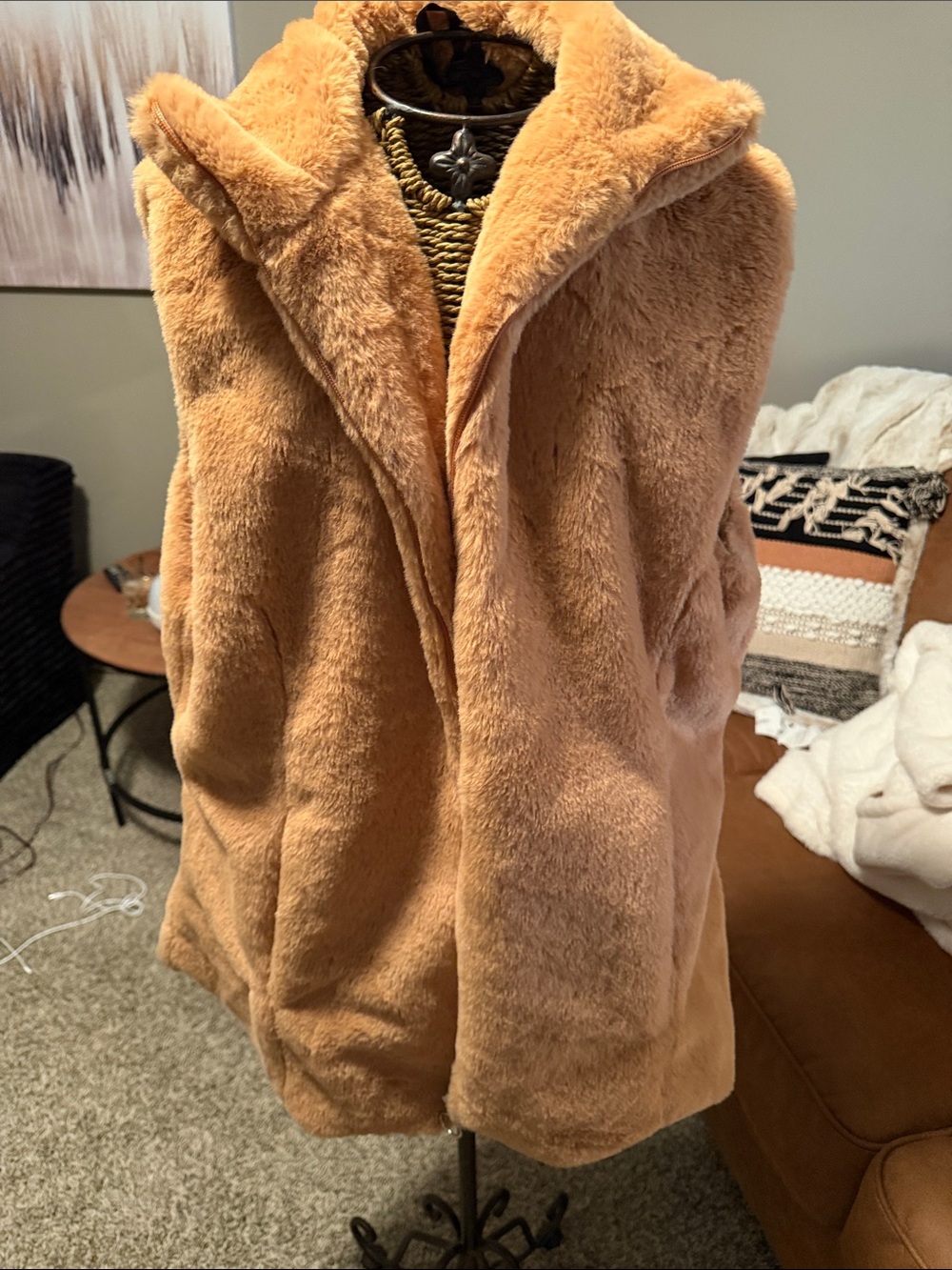 Women’s Plush Faux Fur Hooded Vest - tan/brown